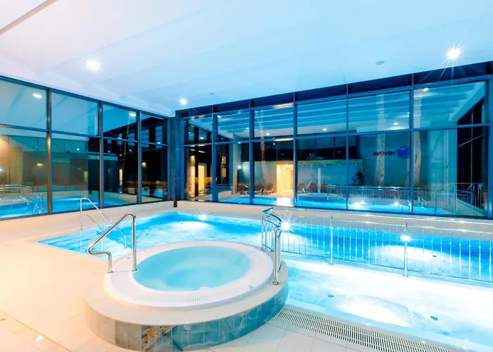 Hevenia 15 アパート レバル