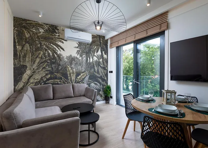 アパート Hevenia 15 *